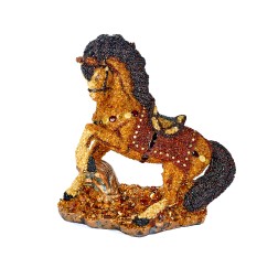 Конь на подставке Янтарь/полистоун