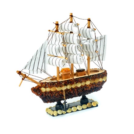 Парусник малый №1 из Янтаря купить